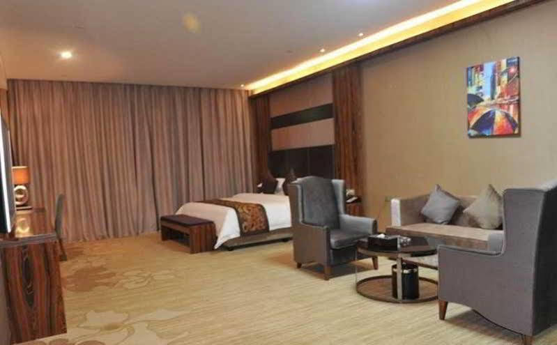 Ehrenburg Hotel Foshan Exterior photo